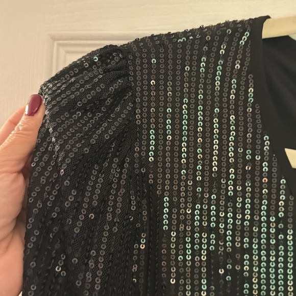 Black sequenced blouse. Size L - Picture 3 of 3